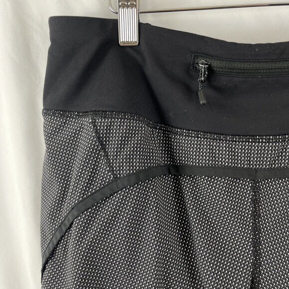 Lululemon Run Times Short Women's Size 8 Black and White Squares - Picture 5 of 13